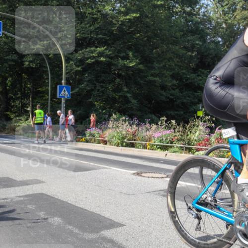 08.09.2024 - Stadtparktriathlon Zöllner http://msf.ph/oto/7043999 08.09.2024 10:58:57 Radfahren 335, 396, 403, 430, 452, 475, 533 meine-sportfotos.de