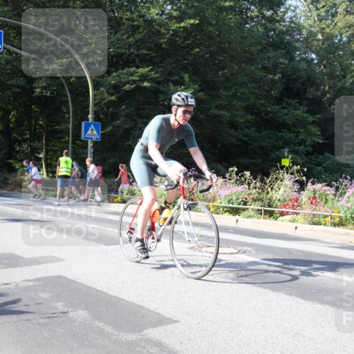 08.09.2024 - Stadtparktriathlon Zöllner http://msf.ph/oto/7044001 08.09.2024 10:58:58 Radfahren 335, 396, 403, 430, 452, 475, 533 meine-sportfotos.de