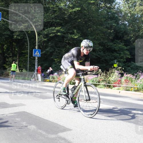 08.09.2024 - Stadtparktriathlon Zöllner http://msf.ph/oto/7044009 08.09.2024 10:59:15 Radfahren 401, 413, 544 meine-sportfotos.de