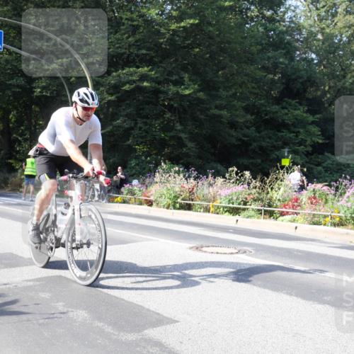 08.09.2024 - Stadtparktriathlon Zöllner http://msf.ph/oto/7044087 08.09.2024 11:00:28 Radfahren 408, 415 meine-sportfotos.de