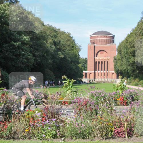 08.09.2024 - Stadtparktriathlon Zöllner http://msf.ph/oto/7044089 08.09.2024 10:57:42 Radfahren 263, 457, 483, 546 meine-sportfotos.de