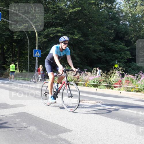 08.09.2024 - Stadtparktriathlon Zöllner http://msf.ph/oto/7044090 08.09.2024 11:00:33 Radfahren 276, 495, 525 meine-sportfotos.de