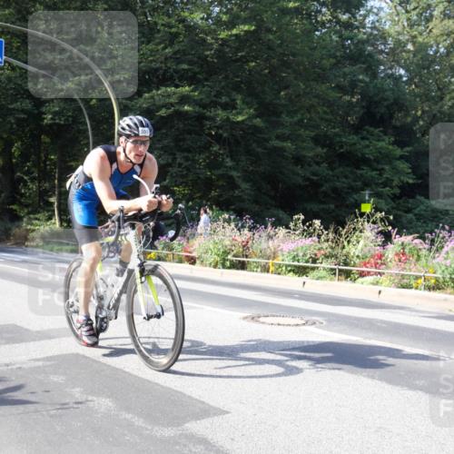 08.09.2024 - Stadtparktriathlon Zöllner http://msf.ph/oto/7044126 08.09.2024 11:01:08 Radfahren 289, 392, 551 meine-sportfotos.de