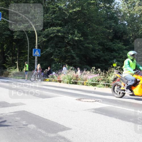 08.09.2024 - Stadtparktriathlon Zöllner http://msf.ph/oto/7044144 08.09.2024 11:01:25 Radfahren 380 meine-sportfotos.de