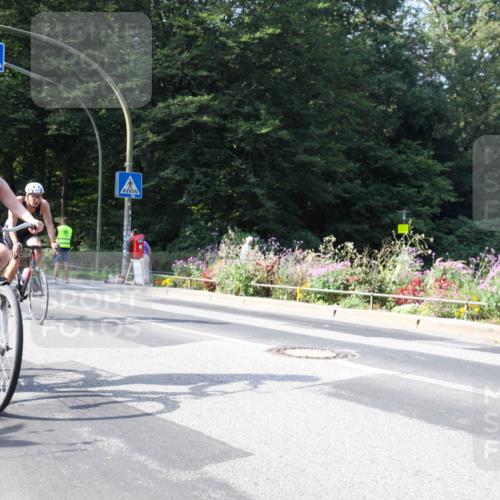 08.09.2024 - Stadtparktriathlon Zöllner http://msf.ph/oto/7044175 08.09.2024 11:02:05 Radfahren 327, 393, 417, 484 meine-sportfotos.de