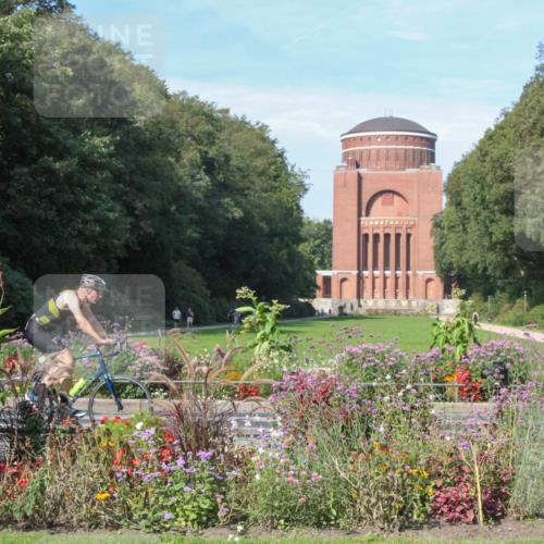 08.09.2024 - Stadtparktriathlon Zöllner http://msf.ph/oto/7044220 08.09.2024 10:59:55 Radfahren 351, 367, 371, 487, 547 meine-sportfotos.de