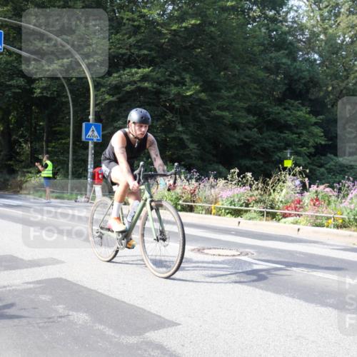 08.09.2024 - Stadtparktriathlon Zöllner http://msf.ph/oto/7044227 08.09.2024 11:03:11 Radfahren 398, 411, 456, 465, 479, 550 meine-sportfotos.de