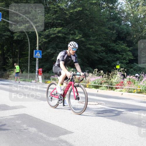 08.09.2024 - Stadtparktriathlon Zöllner http://msf.ph/oto/7044231 08.09.2024 11:03:14 Radfahren 411, 456, 465 meine-sportfotos.de