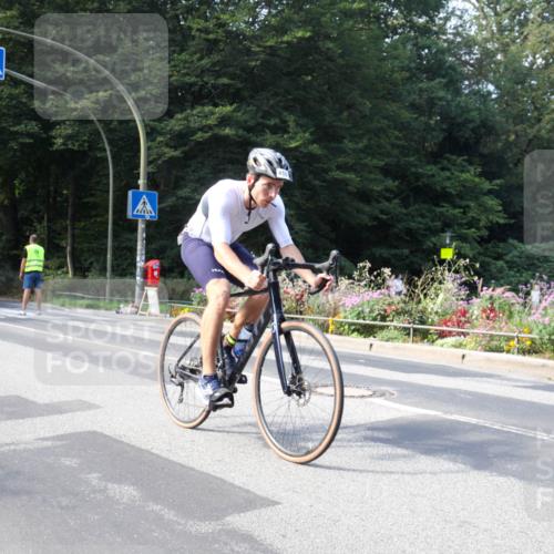 08.09.2024 - Stadtparktriathlon Zöllner http://msf.ph/oto/7044254 08.09.2024 11:04:19 Radfahren 459, 546 meine-sportfotos.de