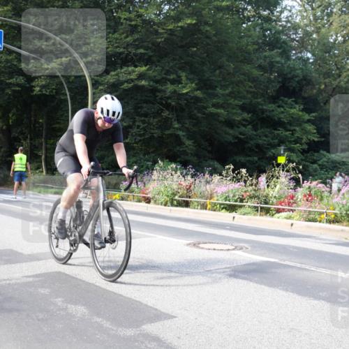08.09.2024 - Stadtparktriathlon Zöllner http://msf.ph/oto/7044256 08.09.2024 11:04:21 Radfahren 459, 546 meine-sportfotos.de