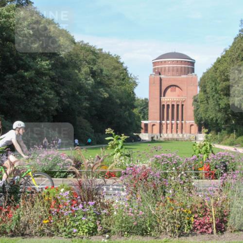 08.09.2024 - Stadtparktriathlon Zöllner http://msf.ph/oto/7044279 08.09.2024 11:00:53 Radfahren 347, 382, 400, 419, 498 meine-sportfotos.de