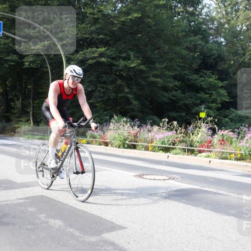 08.09.2024 - Stadtparktriathlon Zöllner http://msf.ph/oto/7044331 08.09.2024 11:06:14 Radfahren 430, 452 meine-sportfotos.de