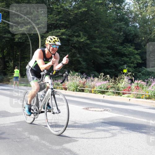 08.09.2024 - Stadtparktriathlon Zöllner http://msf.ph/oto/7044343 08.09.2024 11:06:45 Radfahren 390 meine-sportfotos.de