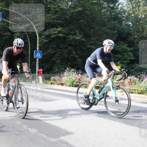 08.09.2024 - Stadtparktriathlon Zöllner http://msf.ph/oto/7044345 08.09.2024 11:06:53 Radfahren 367, 428 meine-sportfotos.de