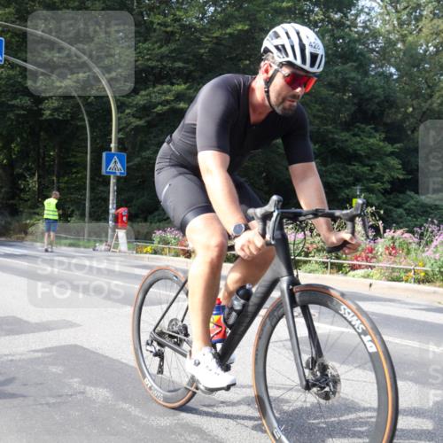 08.09.2024 - Stadtparktriathlon Zöllner http://msf.ph/oto/7044347 08.09.2024 11:06:53 Radfahren 367, 428 meine-sportfotos.de