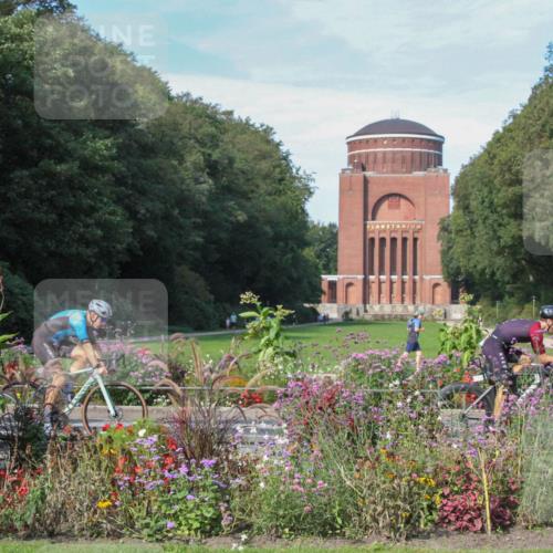 08.09.2024 - Stadtparktriathlon Zöllner http://msf.ph/oto/7044385 08.09.2024 11:03:02 Radfahren 368, 376, 416, 472, 493, 535, 537 meine-sportfotos.de