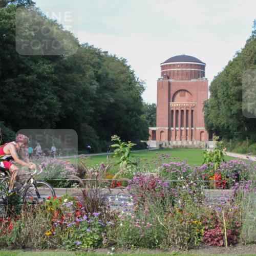 08.09.2024 - Stadtparktriathlon Zöllner http://msf.ph/oto/7044428 08.09.2024 11:04:14 Radfahren 395, 442 meine-sportfotos.de