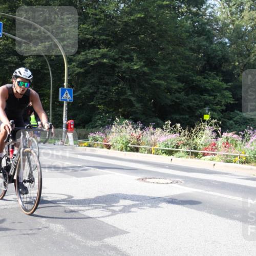 08.09.2024 - Stadtparktriathlon Zöllner http://msf.ph/oto/7044450 08.09.2024 11:09:12 Radfahren 372, 381, 417, 469, 562 meine-sportfotos.de