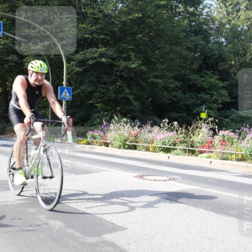 08.09.2024 - Stadtparktriathlon Zöllner http://msf.ph/oto/7044454 08.09.2024 11:09:14 Radfahren 372, 381, 417, 562 meine-sportfotos.de