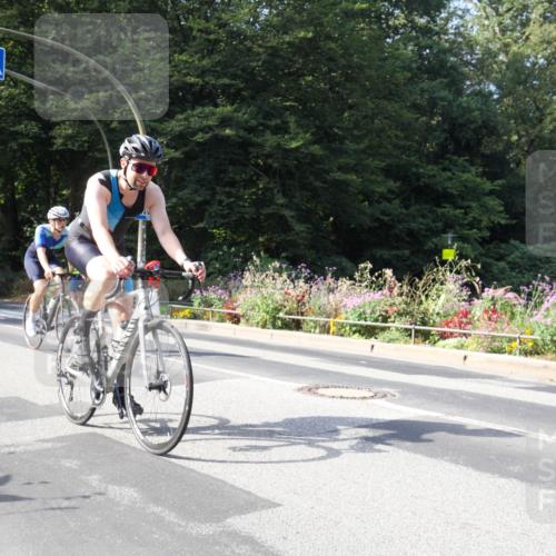 08.09.2024 - Stadtparktriathlon Zöllner http://msf.ph/oto/7044467 08.09.2024 11:09:31 Radfahren 393, 458, 493, 535, 550 meine-sportfotos.de