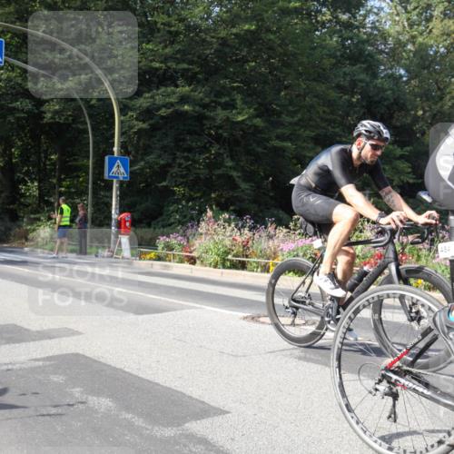 08.09.2024 - Stadtparktriathlon Zöllner http://msf.ph/oto/7044476 08.09.2024 11:09:35 Radfahren 393, 445, 458, 479, 484, 493 meine-sportfotos.de