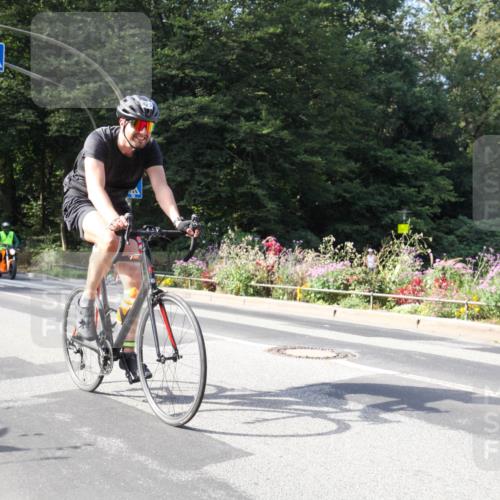 08.09.2024 - Stadtparktriathlon Zöllner http://msf.ph/oto/7044500 08.09.2024 11:10:39 Radfahren 425, 515 meine-sportfotos.de