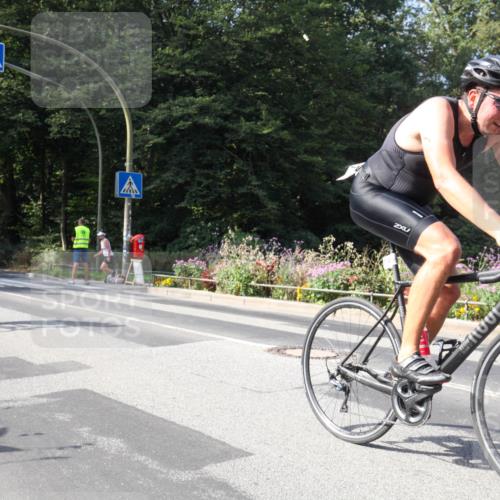 08.09.2024 - Stadtparktriathlon Zöllner http://msf.ph/oto/7044507 08.09.2024 11:10:45 Radfahren 376, 515, 516 meine-sportfotos.de