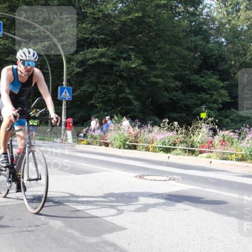 08.09.2024 - Stadtparktriathlon Zöllner http://msf.ph/oto/7044524 08.09.2024 11:11:20 Radfahren 481, 483 meine-sportfotos.de