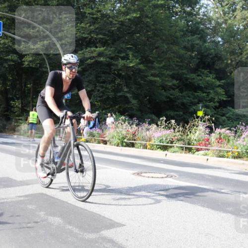 08.09.2024 - Stadtparktriathlon Zöllner http://msf.ph/oto/7044526 08.09.2024 11:11:22 Radfahren 480, 481, 483 meine-sportfotos.de