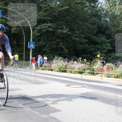 08.09.2024 - Stadtparktriathlon Zöllner http://msf.ph/oto/7044528 08.09.2024 11:11:24 Radfahren 480, 481, 483 meine-sportfotos.de