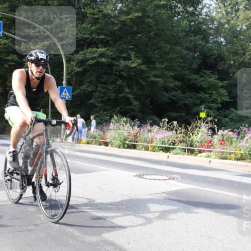 08.09.2024 - Stadtparktriathlon Zöllner http://msf.ph/oto/7044554 08.09.2024 11:12:18 Radfahren 442, 454, 512 meine-sportfotos.de
