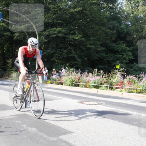 08.09.2024 - Stadtparktriathlon Zöllner http://msf.ph/oto/7044595 08.09.2024 11:13:43 Radfahren 533, 551 meine-sportfotos.de