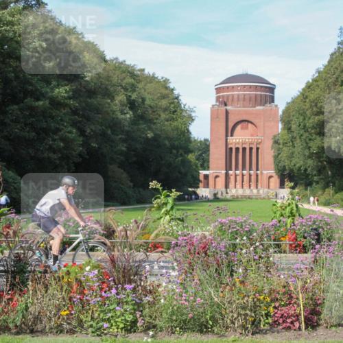 08.09.2024 - Stadtparktriathlon Zöllner http://msf.ph/oto/7044602 08.09.2024 11:08:27 Radfahren 415, 470, 497, 500, 525, 542 meine-sportfotos.de