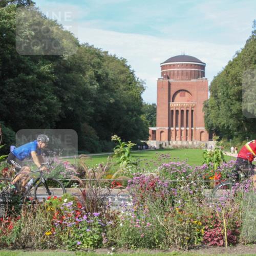 08.09.2024 - Stadtparktriathlon Zöllner http://msf.ph/oto/7044606 08.09.2024 11:08:28 Radfahren 415, 429, 470, 497, 500, 525, 542 meine-sportfotos.de