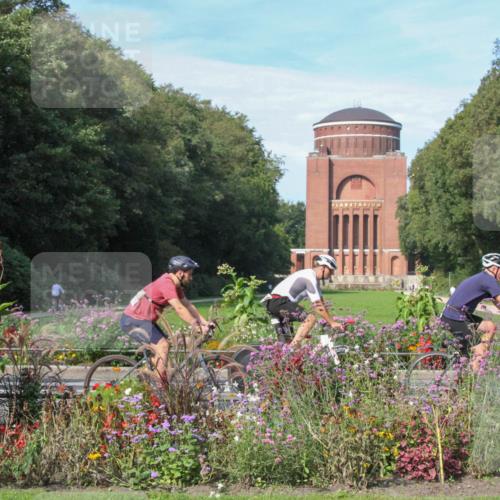 08.09.2024 - Stadtparktriathlon Zöllner http://msf.ph/oto/7044612 08.09.2024 11:08:29 Radfahren 415, 429, 470, 497, 500, 525, 542 meine-sportfotos.de