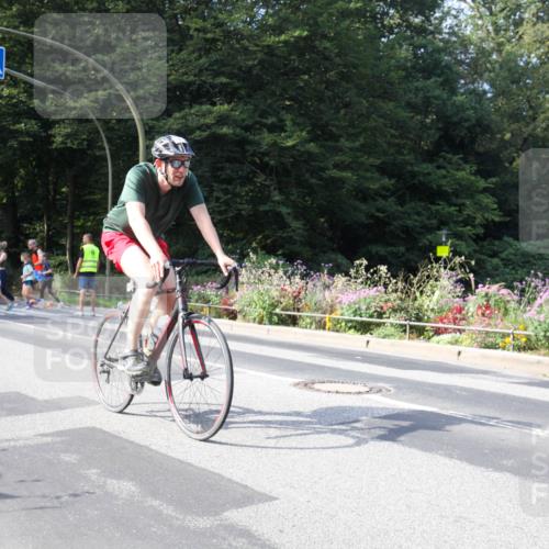 08.09.2024 - Stadtparktriathlon Zöllner http://msf.ph/oto/7044621 08.09.2024 11:14:58 Radfahren 524, 541 meine-sportfotos.de