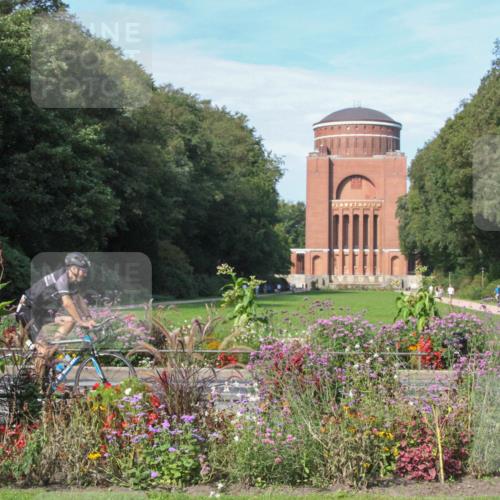 08.09.2024 - Stadtparktriathlon Zöllner http://msf.ph/oto/7044628 08.09.2024 11:09:05 Radfahren 440, 447, 498, 527, 821 meine-sportfotos.de