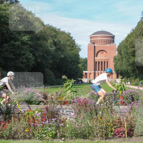 08.09.2024 - Stadtparktriathlon Zöllner http://msf.ph/oto/7044633 08.09.2024 11:09:06 Radfahren 440, 447, 469, 498, 527, 821 meine-sportfotos.de