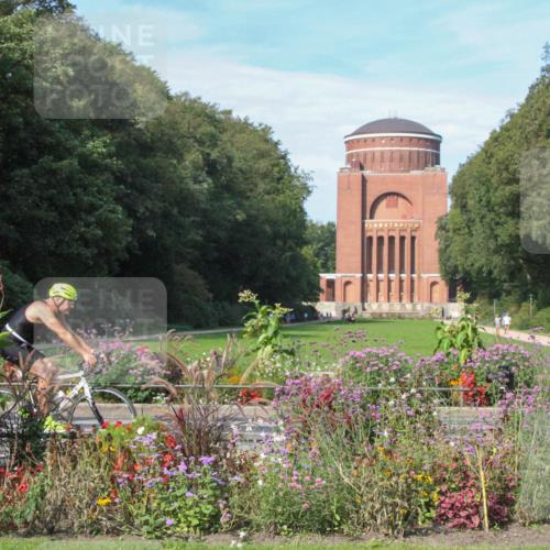08.09.2024 - Stadtparktriathlon Zöllner http://msf.ph/oto/7044645 08.09.2024 11:09:13 Radfahren 372, 381, 417, 469, 562 meine-sportfotos.de