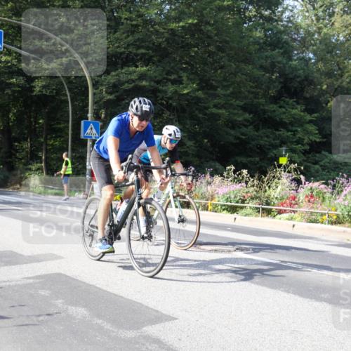 08.09.2024 - Stadtparktriathlon Zöllner http://msf.ph/oto/7044646 08.09.2024 11:16:03 Radfahren 493, 525, 535, 542, 550 meine-sportfotos.de