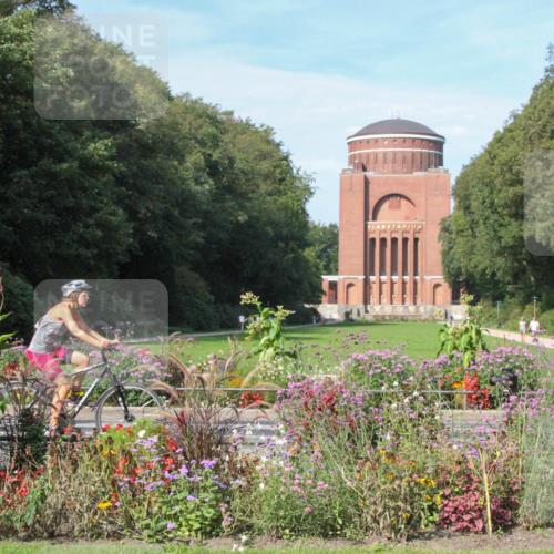 08.09.2024 - Stadtparktriathlon Zöllner http://msf.ph/oto/7044653 08.09.2024 11:09:28 Radfahren 458, 493, 535, 550 meine-sportfotos.de