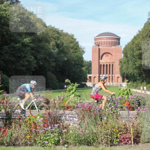 08.09.2024 - Stadtparktriathlon Zöllner http://msf.ph/oto/7044656 08.09.2024 11:09:28 Radfahren 458, 493, 535, 550 meine-sportfotos.de