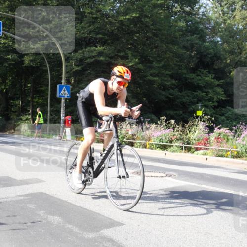08.09.2024 - Stadtparktriathlon Zöllner http://msf.ph/oto/7044662 08.09.2024 11:16:28 Radfahren 537, 562 meine-sportfotos.de