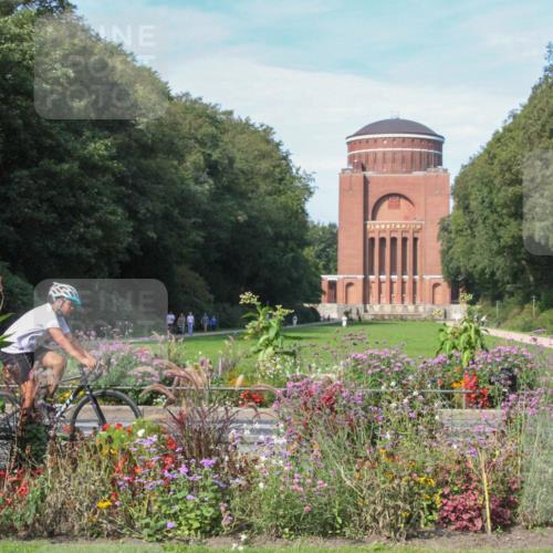 08.09.2024 - Stadtparktriathlon Zöllner http://msf.ph/oto/7044678 08.09.2024 11:10:07 Radfahren 400, 406 meine-sportfotos.de