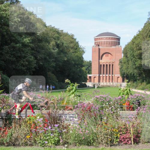 08.09.2024 - Stadtparktriathlon Zöllner http://msf.ph/oto/7044688 08.09.2024 11:10:14 Radfahren 406, 411, 432, 465, 468 meine-sportfotos.de