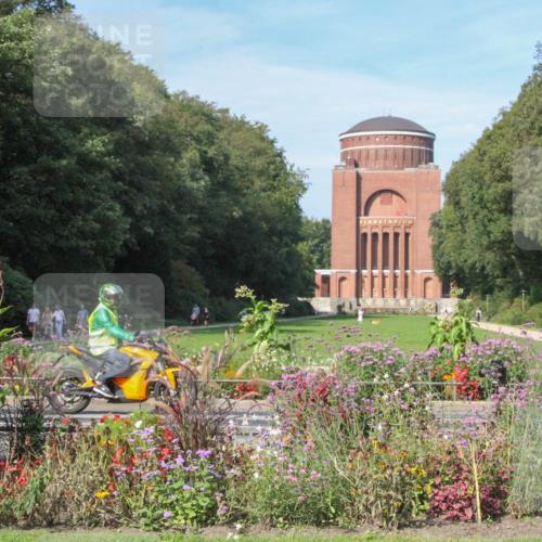 08.09.2024 - Stadtparktriathlon Zöllner http://msf.ph/oto/7044697 08.09.2024 11:10:41 Radfahren 425, 515 meine-sportfotos.de