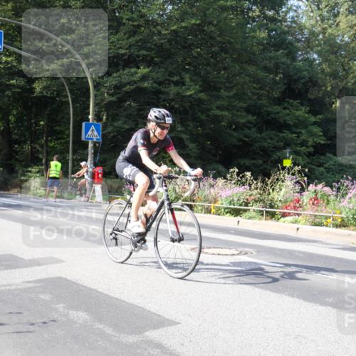 08.09.2024 - Stadtparktriathlon Zöllner http://msf.ph/oto/7044744 08.09.2024 11:19:02 Radfahren 492, 602, 640, 642 meine-sportfotos.de
