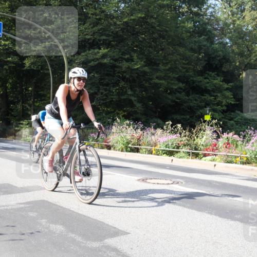 08.09.2024 - Stadtparktriathlon Zöllner http://msf.ph/oto/7044746 08.09.2024 11:19:04 Radfahren 492, 602, 640, 642 meine-sportfotos.de