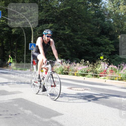 08.09.2024 - Stadtparktriathlon Zöllner http://msf.ph/oto/7044763 08.09.2024 11:19:28 Radfahren 400, 482, 499, 630 meine-sportfotos.de