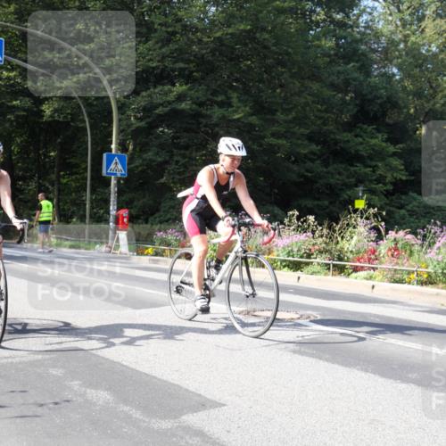08.09.2024 - Stadtparktriathlon Zöllner http://msf.ph/oto/7044782 08.09.2024 11:20:03 Radfahren 511, 586, 660 meine-sportfotos.de